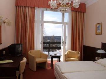 pokoj_royali_2l_superior1